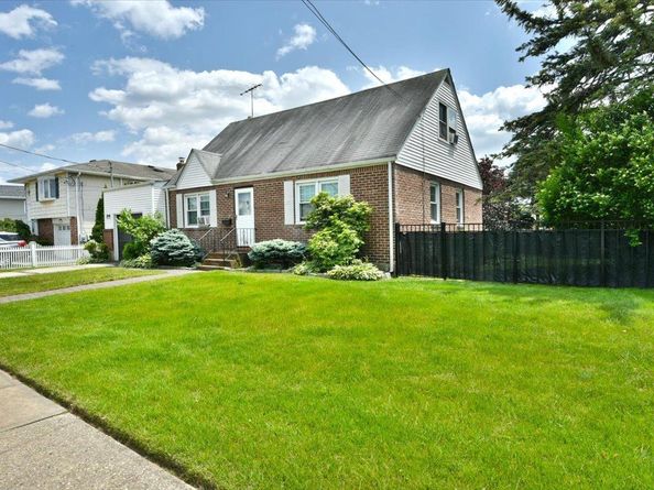 136 Euclid Avenue, Massapequa NY 11758