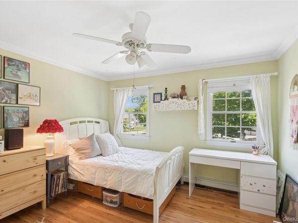 7 Orient Avenue, Northport NY 11768
