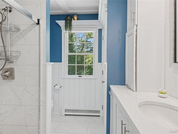 7 Orient Avenue, Northport NY 11768