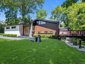 3 Horseshoe Lane, Great Neck NY 11020
