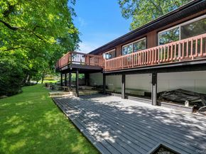 3 Horseshoe Lane, Great Neck NY 11020