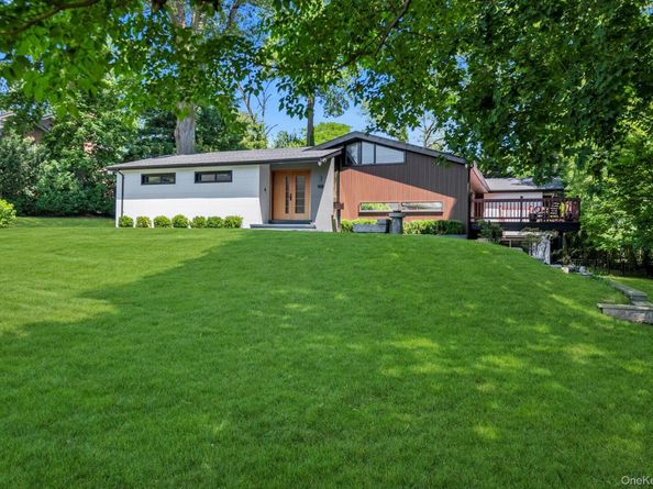 3 Horseshoe Lane, Great Neck NY 11020