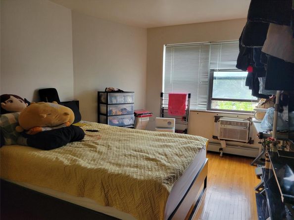 79-15 Kneeland Avenue, Elmhurst NY 11373
