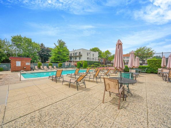 504 Julius Road 7c, College Point NY 11356