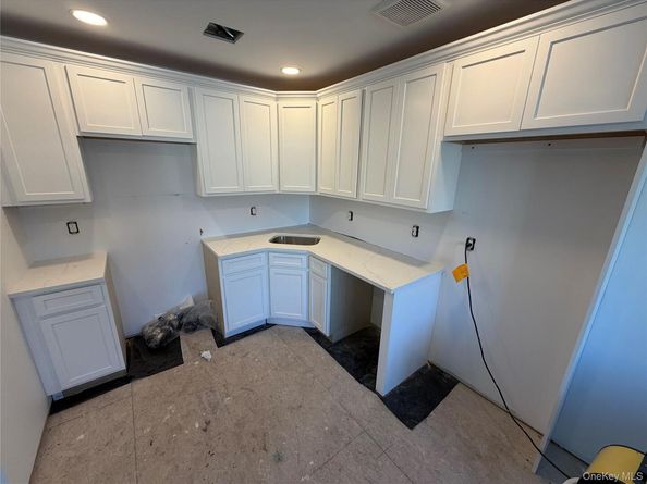 338 Beach 46th Street, Far Rockaway NY 11691