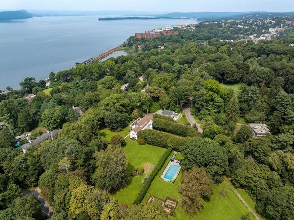 36 Revolutionary Road, Briarcliff Manor NY 10510