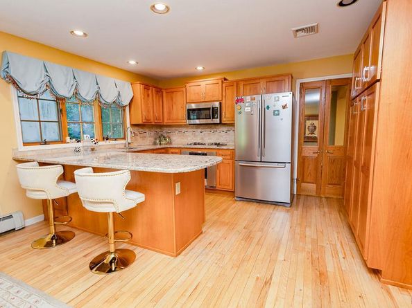 14 Brewster Hill, Setauket NY 11733
