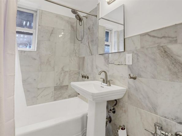 123-25 82nd Avenue 5R, Kew Gardens NY 11415