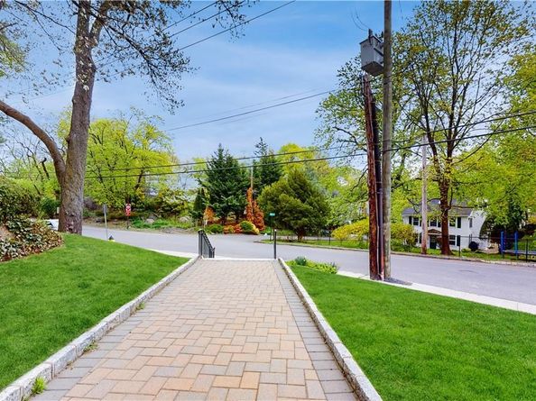 1015 Old Post Road 3N, Mamaroneck NY 10543