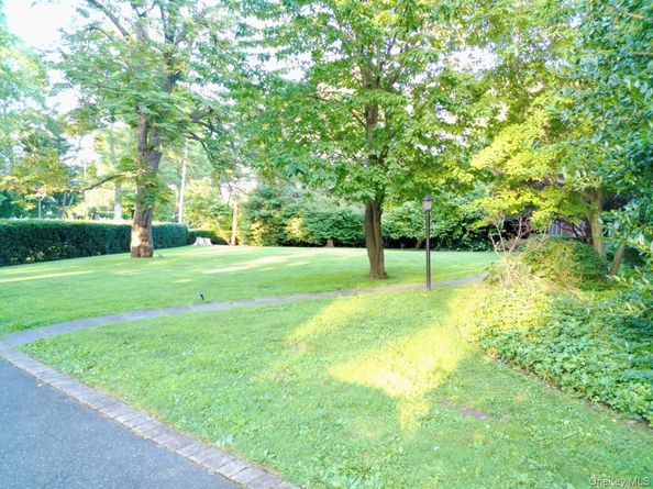 118 Highland Road, Glen Cove NY 11542