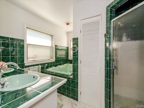 10 Greenville Court, East Rockaway NY 11518