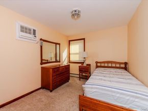 10 Greenville Court, East Rockaway NY 11518