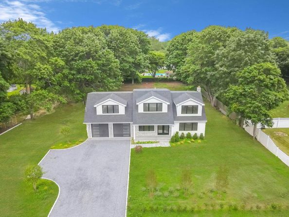 11 Bayview Avenue, Eastport NY 11941