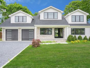 11 Bayview Avenue