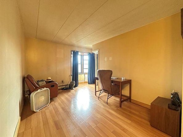 130-14 60 Avenue 2E, Flushing NY 11355