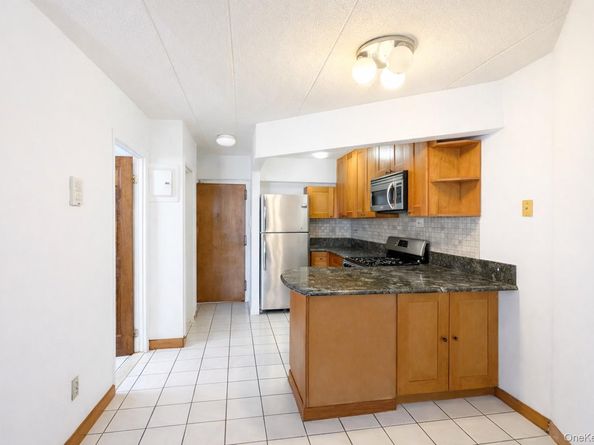 130-14 60 Avenue 2E, Flushing NY 11355