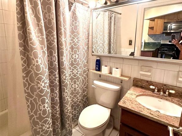 130-14 60 Avenue 2E, Flushing NY 11355