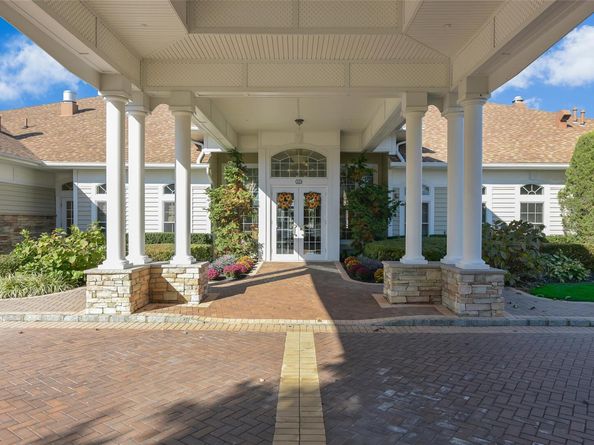 35 Monterrey Drive, Saint James NY 11780