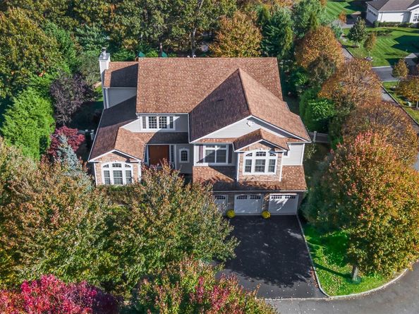 35 Monterrey Drive, Saint James NY 11780