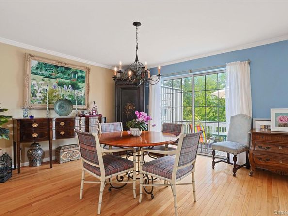 9 Pinewood Circle, White Plains NY 10603