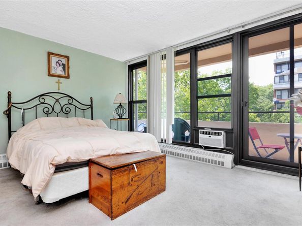 166-31 9th Avenue 6A, Beechhurst NY 11357