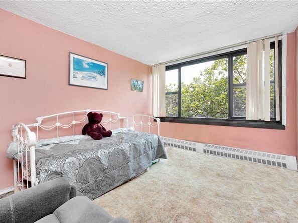 166-31 9th Avenue 6A, Beechhurst NY 11357