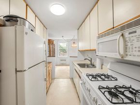 46-01 39th Avenue 106, Sunnyside NY 11104