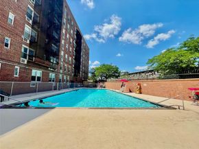 46-01 39th Avenue 106, Woodside NY 11104
