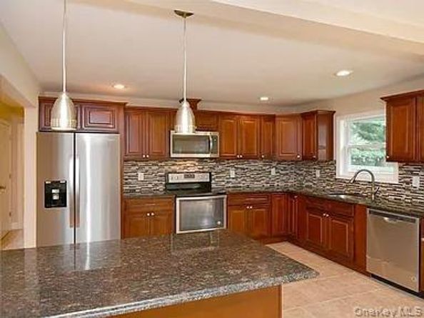336 Nicolls Road, Deer Park NY 11729