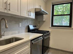 191-09 39 Avenue 164, Flushing NY 11358