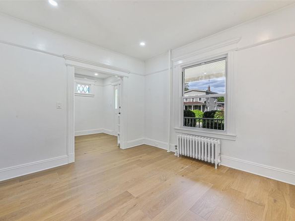 108 North Forest Avenue, Rockville Centre NY 11570