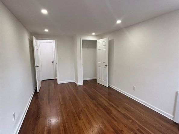 868 Oliver Avenue, Westbury NY 11590