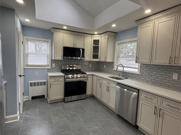 868 Oliver Avenue, Westbury NY 11590