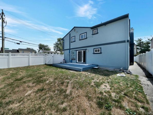 3058 Susan Road, Bellmore NY 11710