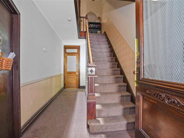 6046 Putnam Avenue, Ridgewood NY 11385