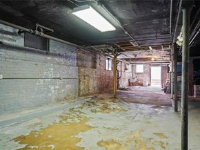 6046 Putnam Avenue, Ridgewood NY 11385
