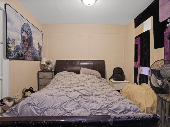 6046 Putnam Avenue, Ridgewood NY 11385