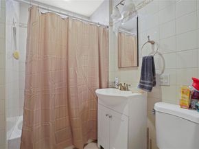 6046 Putnam Avenue, Ridgewood NY 11385