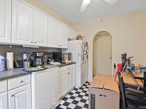 6046 Putnam Avenue, Ridgewood NY 11385
