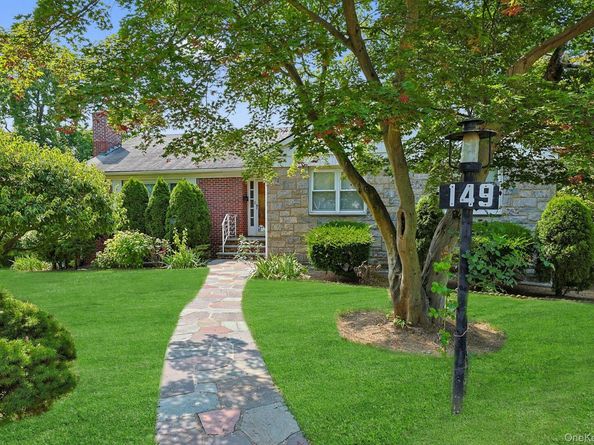 149 Longvue Terrace, Yonkers NY 10710