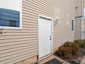 19 Howard Court, Plainview NY 11803