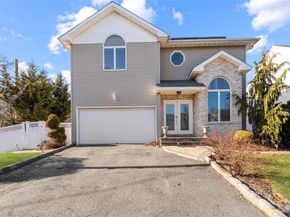 19 Howard Court, Plainview NY 11803