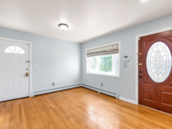 30 Churchill Drive, New Hyde Park NY 11040
