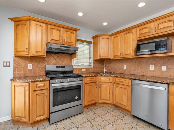 30 Churchill Drive, New Hyde Park NY 11040