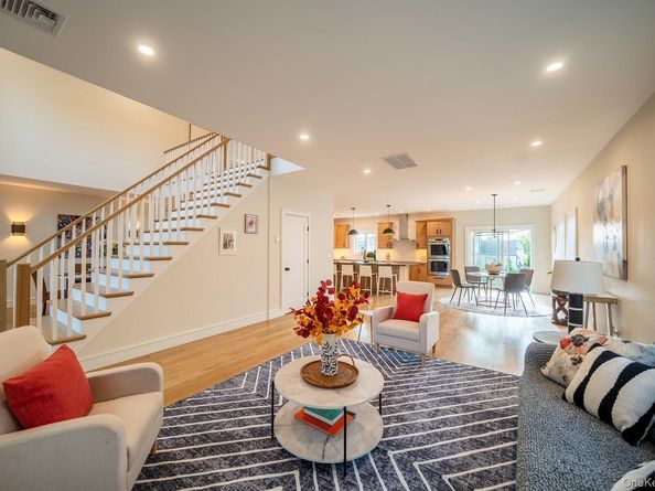 60 Ramble Lane, Levittown NY 11756