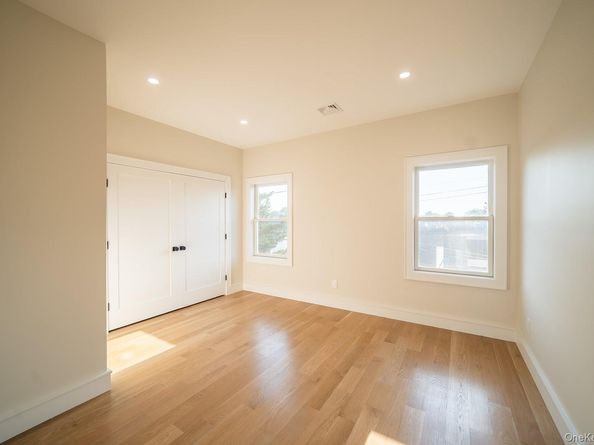 60 Ramble Lane, Levittown NY 11756