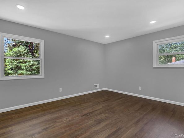 7 Walwin Place, Huntington NY 11743