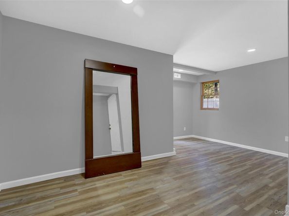 7 Walwin Place, Huntington NY 11743
