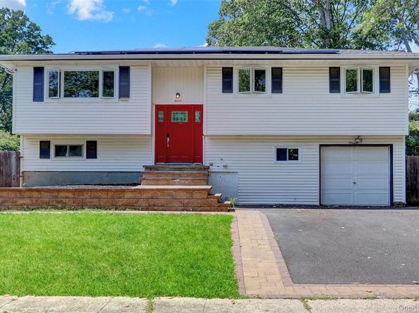 7 Walwin Place, Huntington NY 11743