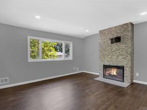 7 Walwin Place, Huntington NY 11743